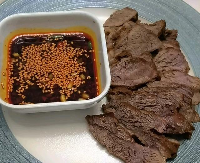 卤牛肉