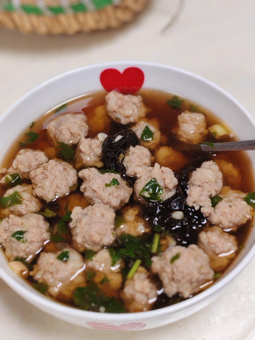 冬瓜汆丸子