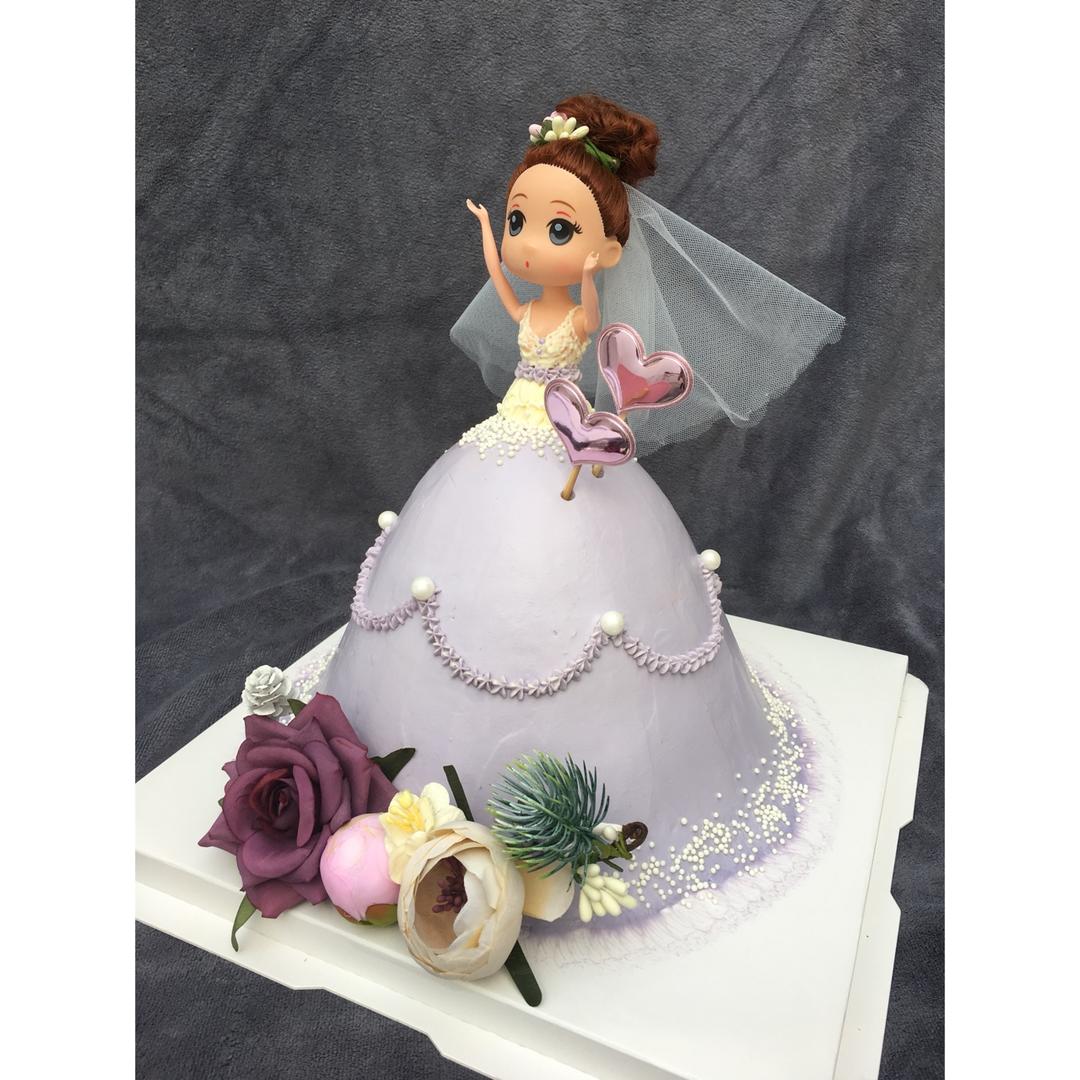 艾莎公主芭比褶皱波浪裙摆