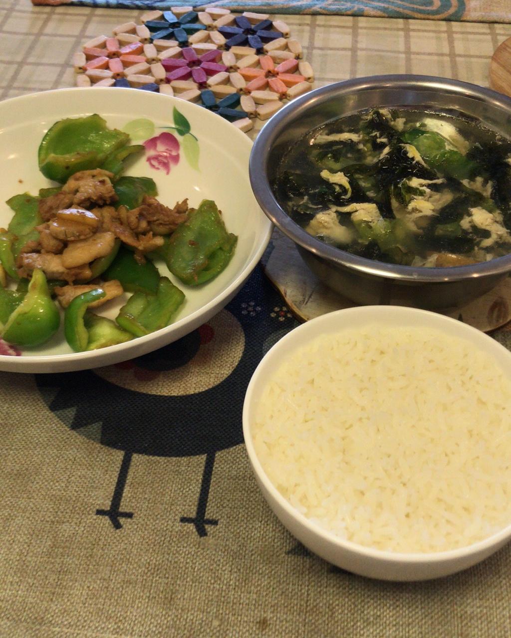 青椒炒肉