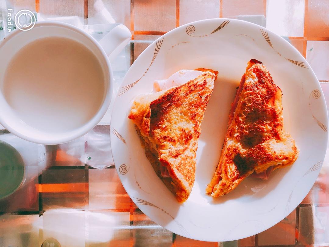 十分钟快手早餐【港式火腿西多士】