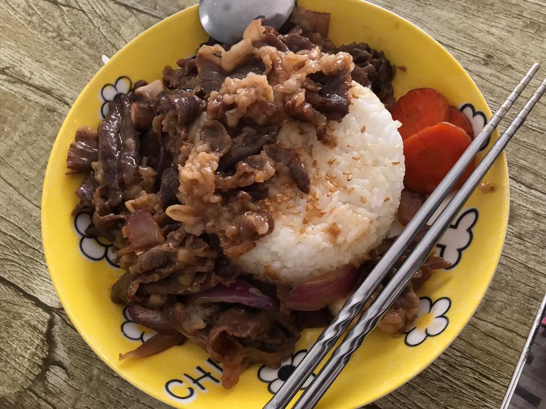 肥牛饭 比吉野家还好吃