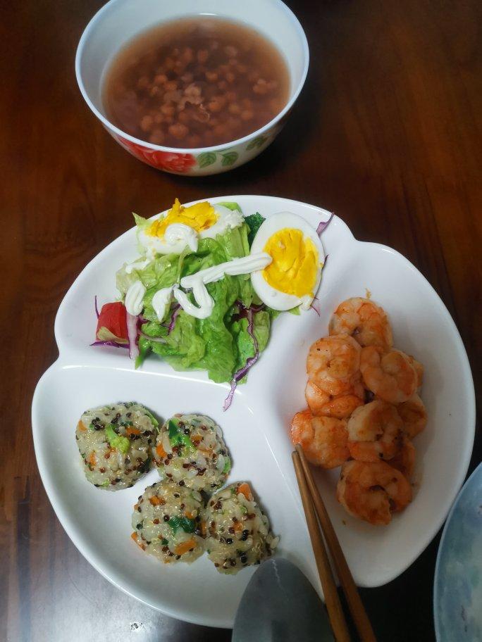 藜麦饭团