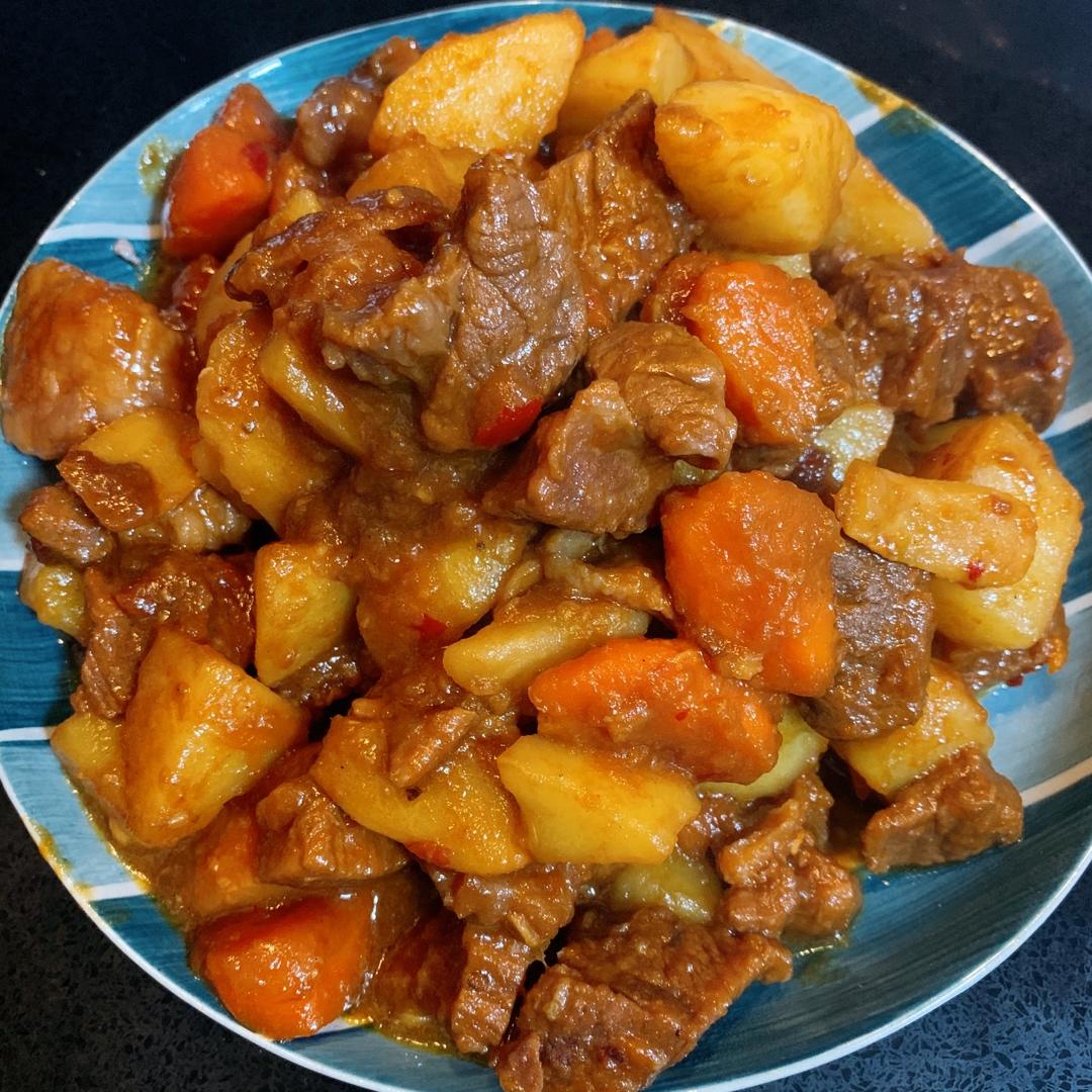 土豆焖牛腩