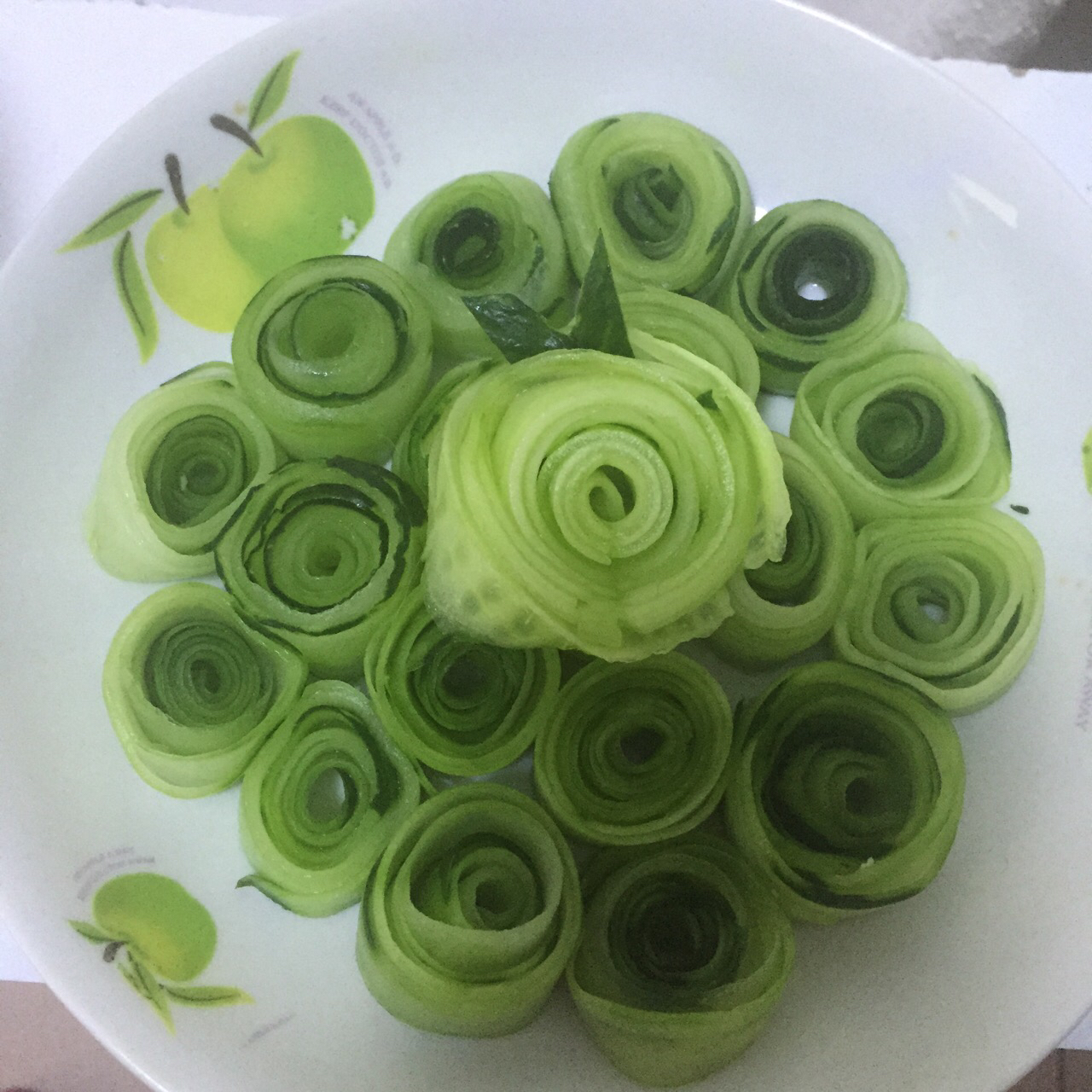 黄瓜绿玫瑰