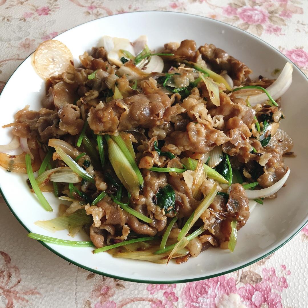 【嗷呜】老北京葱爆羊肉