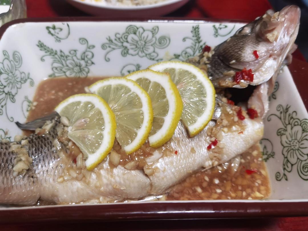 泰式柠檬蒸鱼—小美版