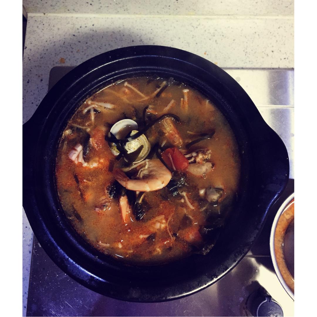 泰式冬阴功汤火锅