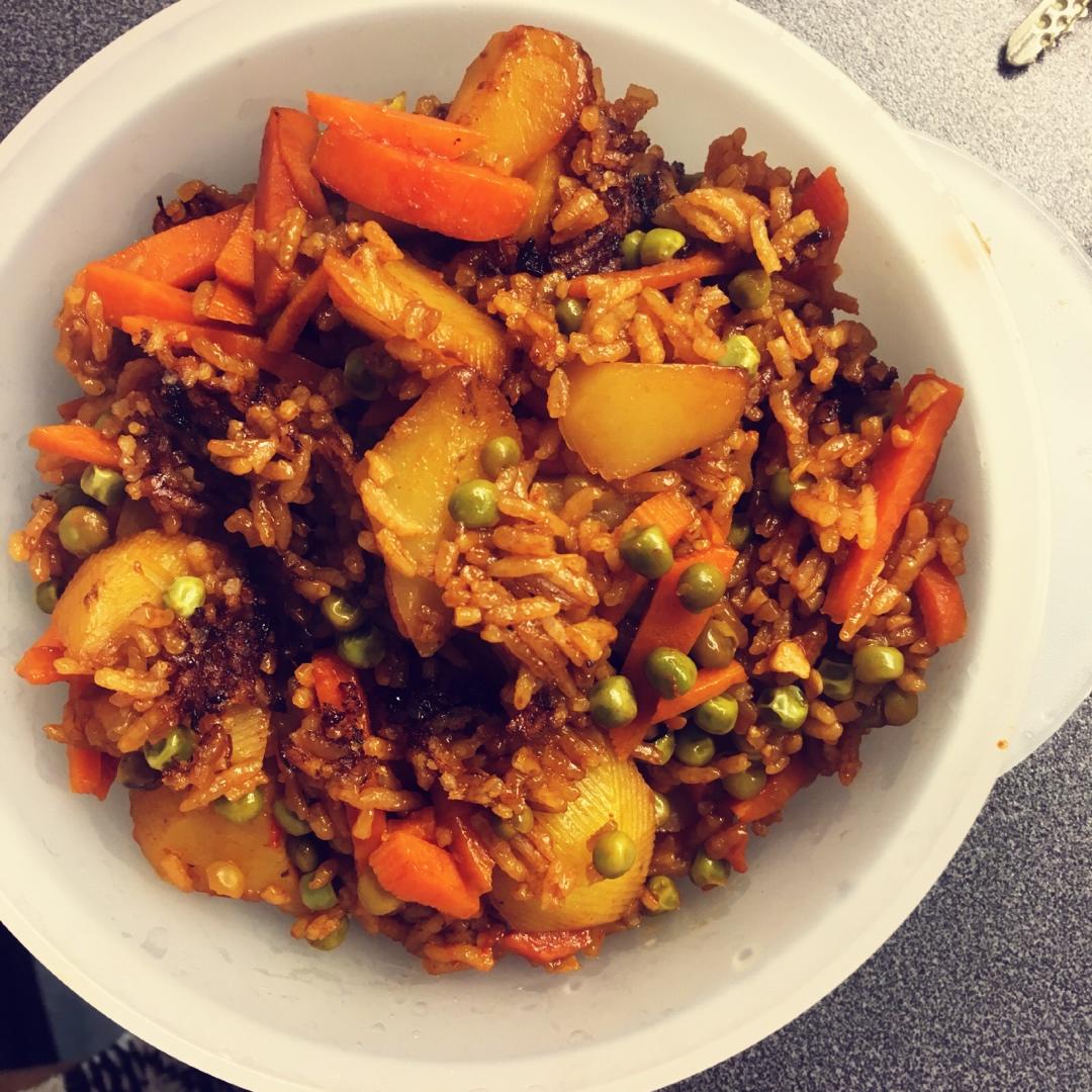 土豆焖饭（电饭锅版）