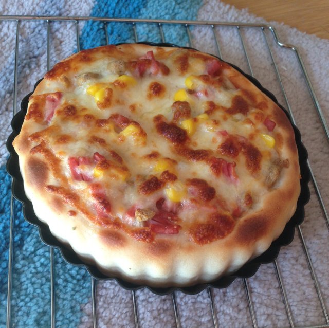 厚底鲜虾培根披萨