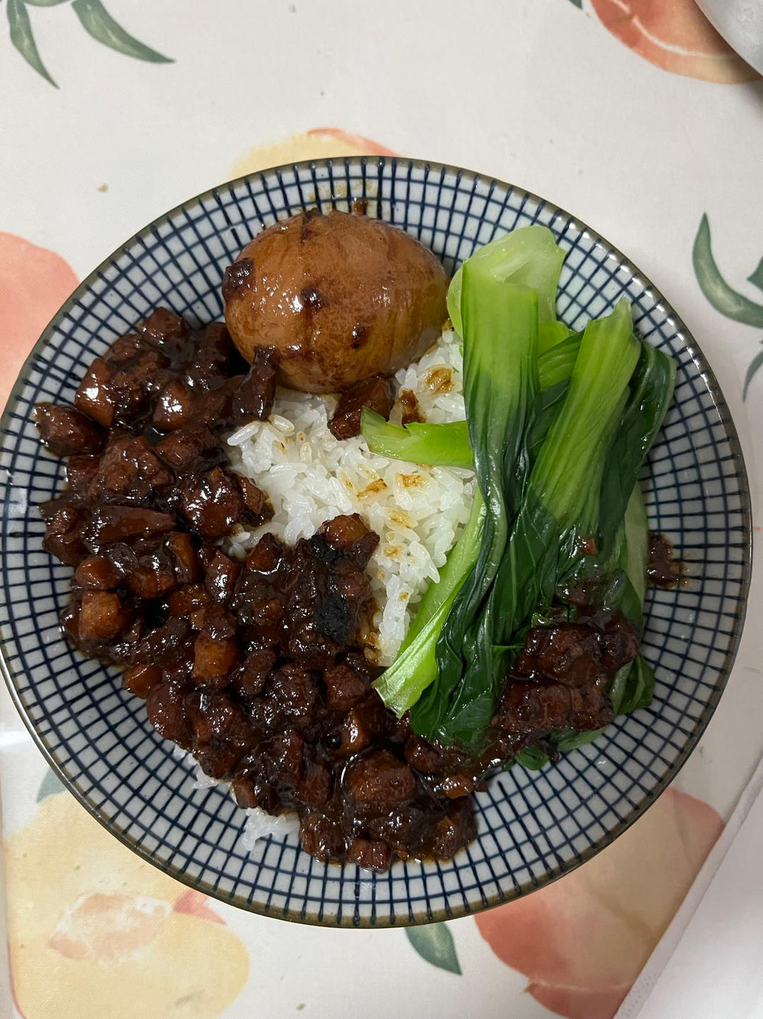 洋葱酥卤肉饭