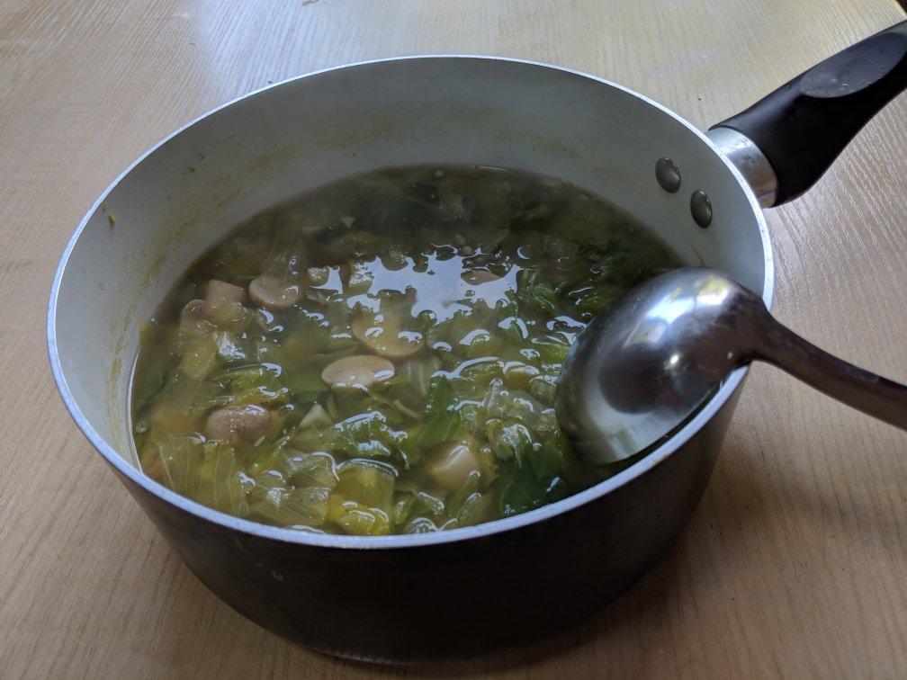 蘑菇青菜汤