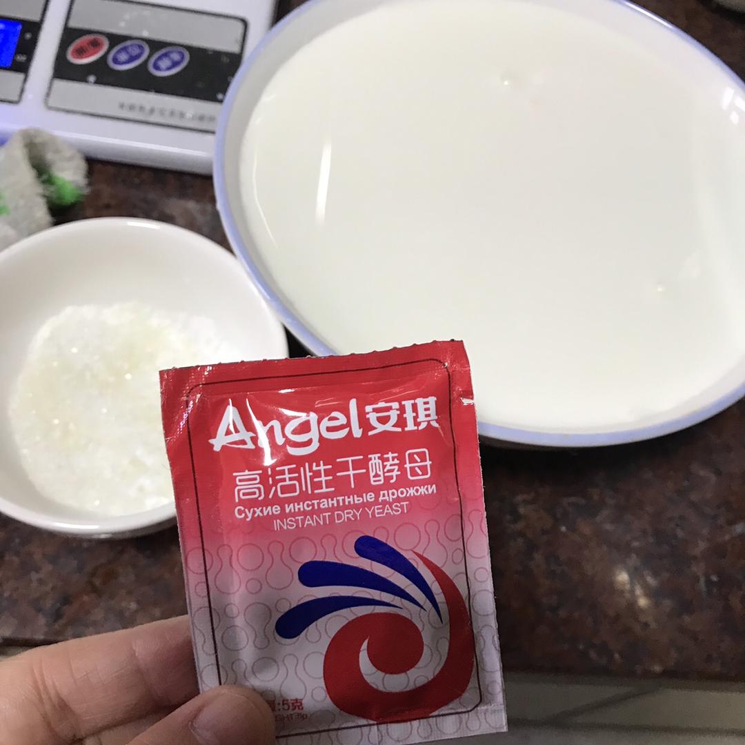 纯奶手撕吐司的做法 步骤1