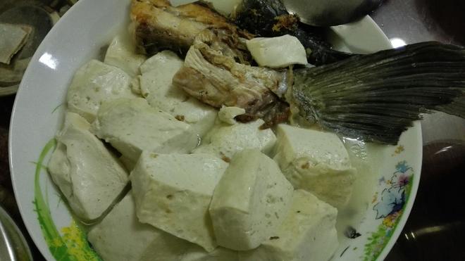 鱼尾清炖豆腐的做法