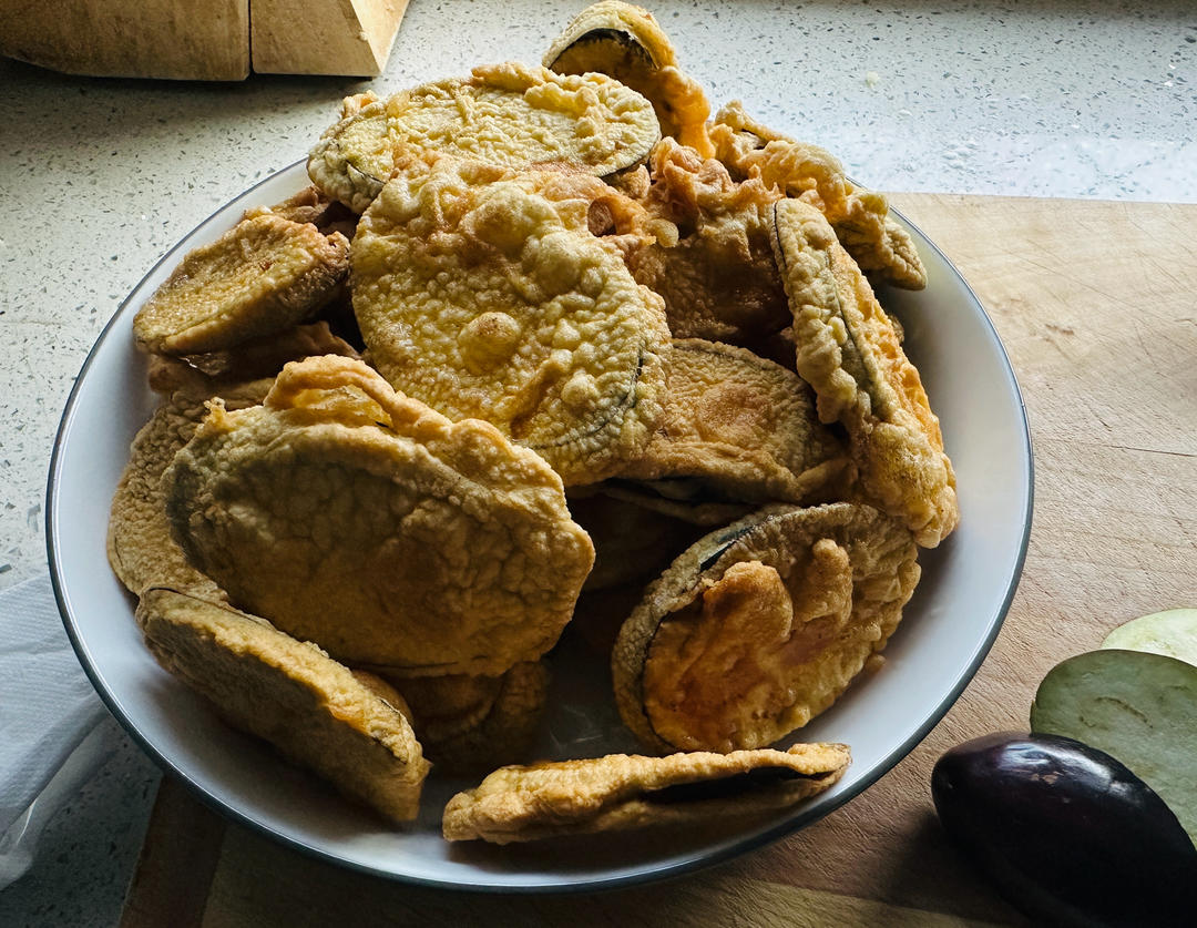 油炸茄子，一看就会，金黄酥脆