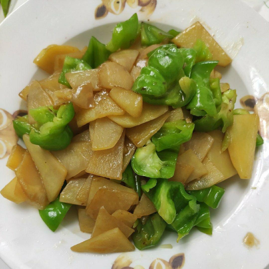 土豆片炒青椒（懒人清淡版）