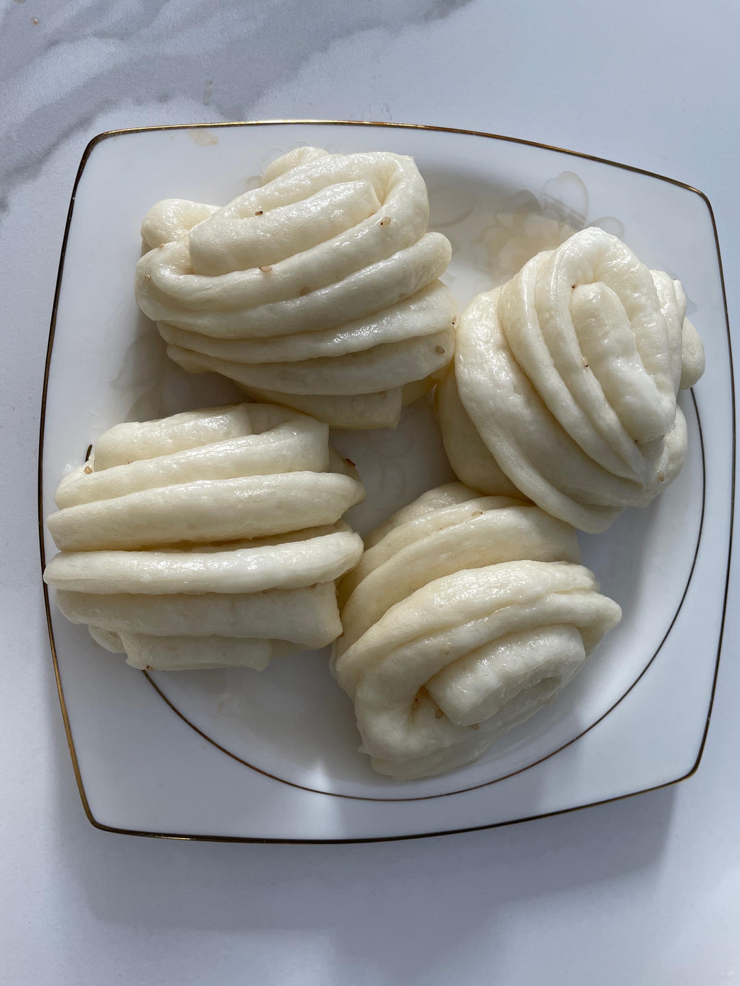 传统的葱油花卷