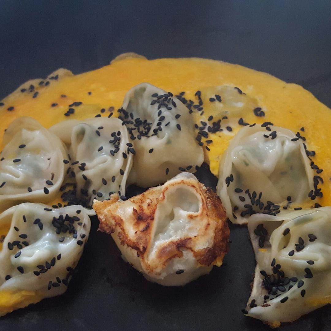 抱蛋煎馄饨
