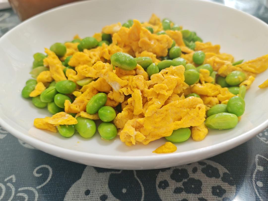 毛豆子炒鸡蛋