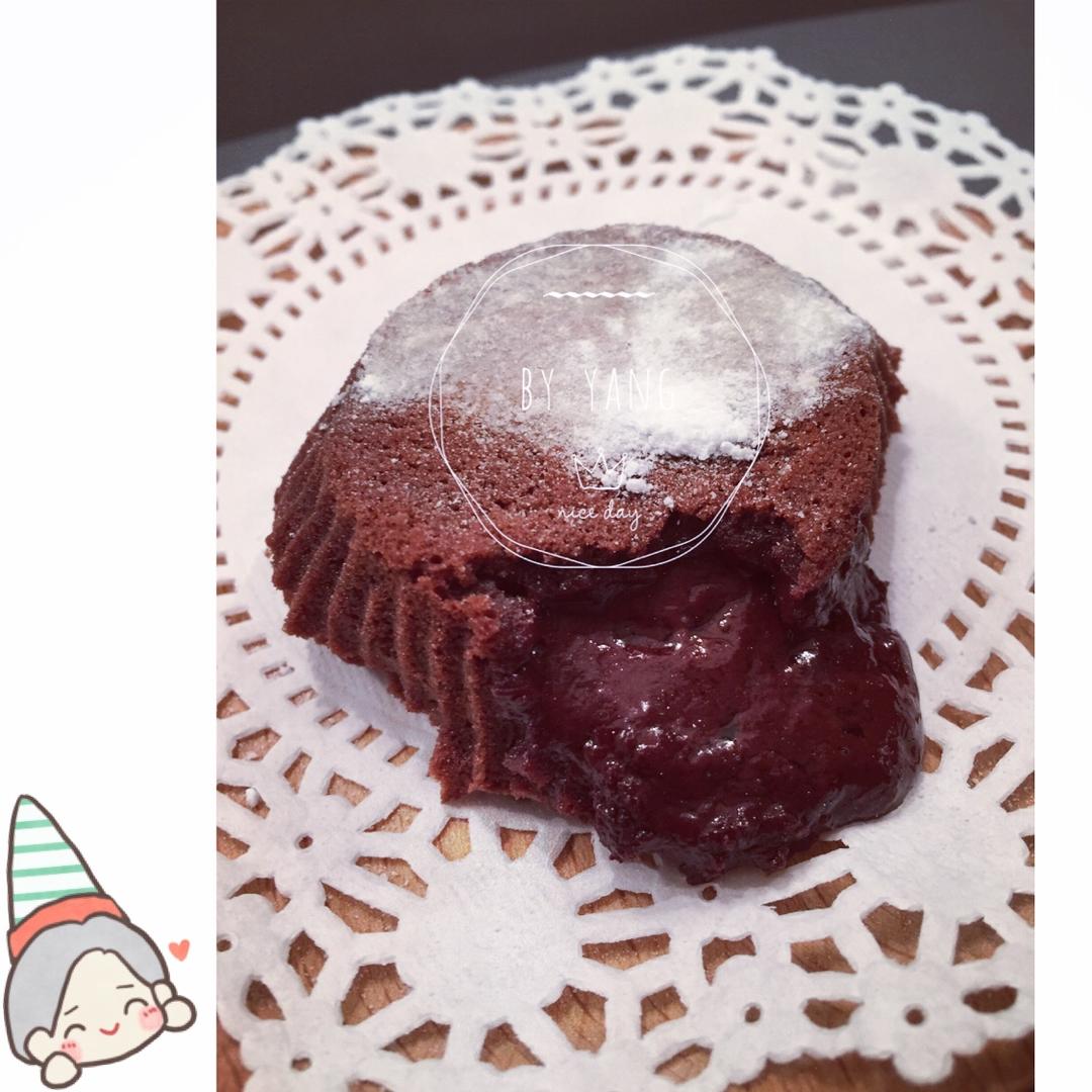 怎么烤都会爆浆的甘纳许熔岩蛋糕