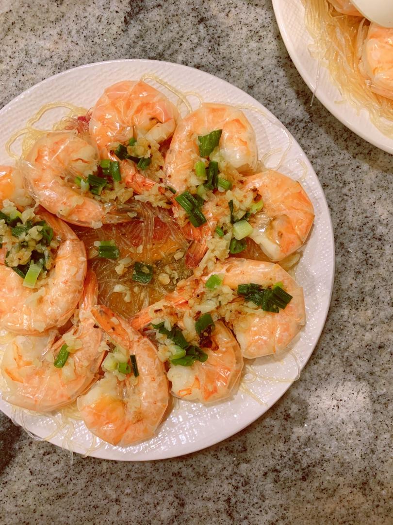 蒜蓉粉丝蒸大虾