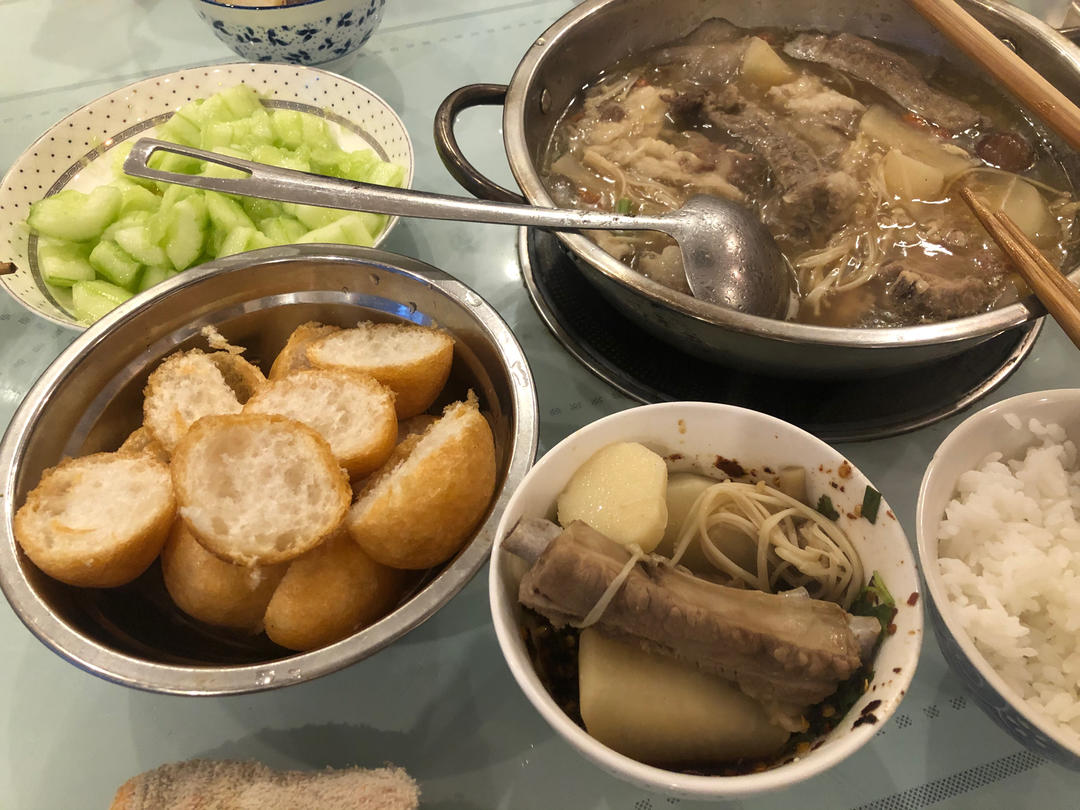 马来西亚肉骨茶（丰富配料版）
