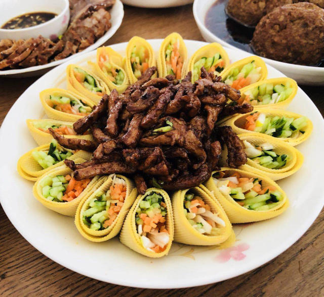 京酱肉丝之造型摆盘