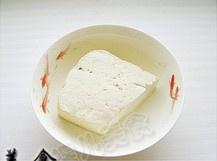 鸡汁农家菜豆腐的做法 步骤2