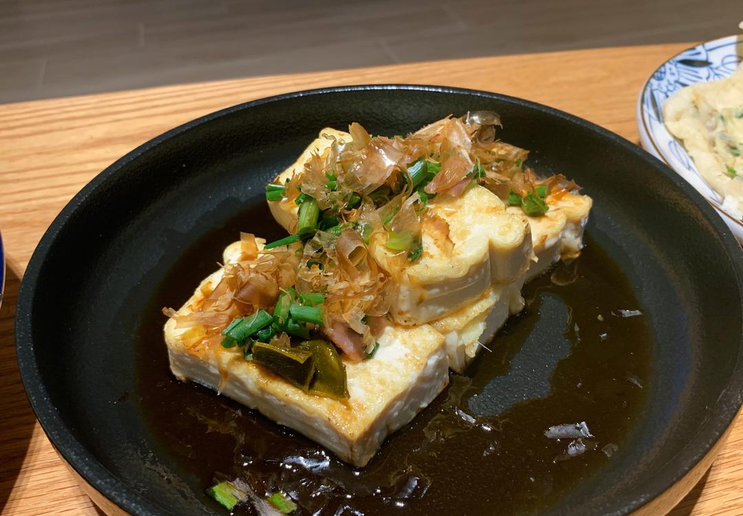 日式酱汁淋煎豆腐的做法