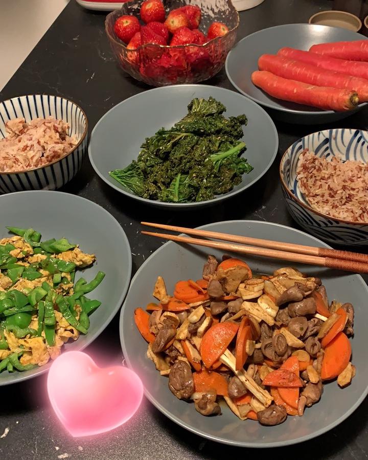 芝麻羽衣甘蓝