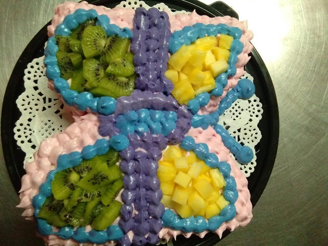 立体卡通蝴蝶生日蛋糕