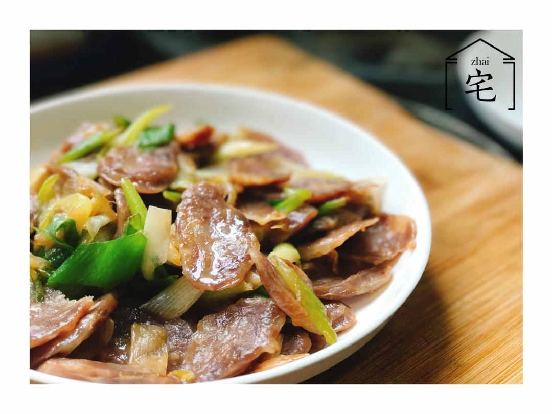 大葱炒腊肠