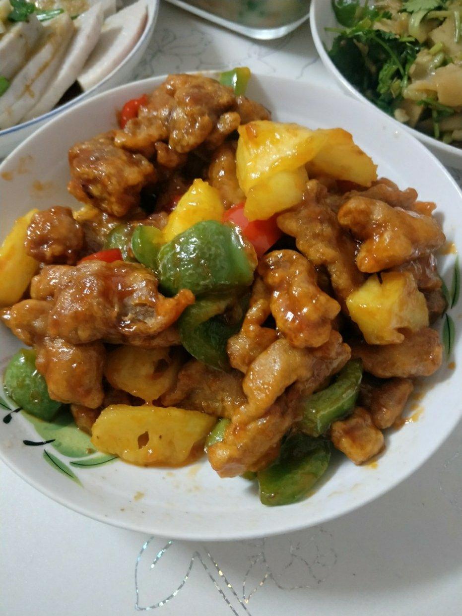 菠萝咕噜肉