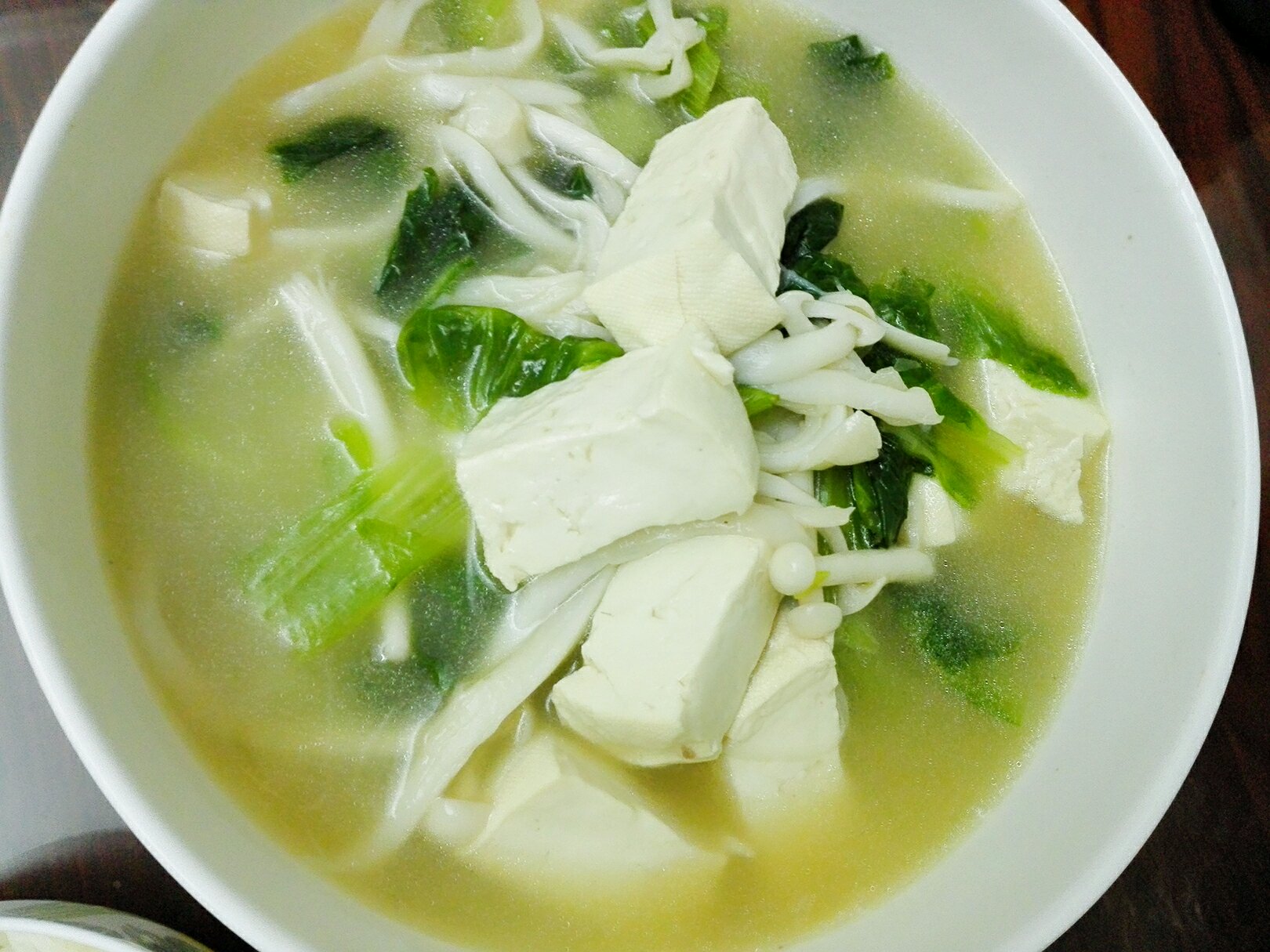海鲜菇豆腐养生汤