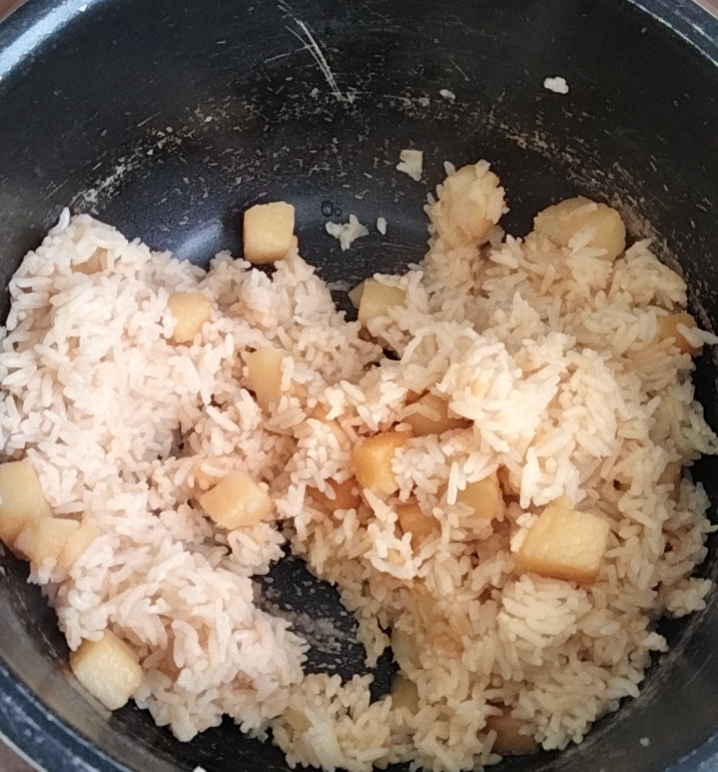 土豆焖饭（电饭煲）