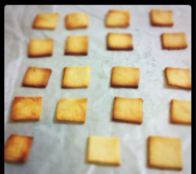 牛奶方块小饼干