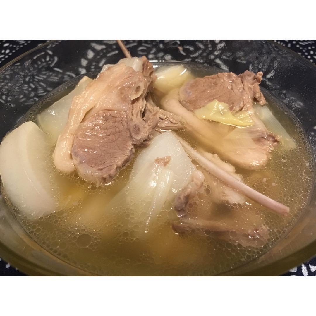 萝卜炖羊排