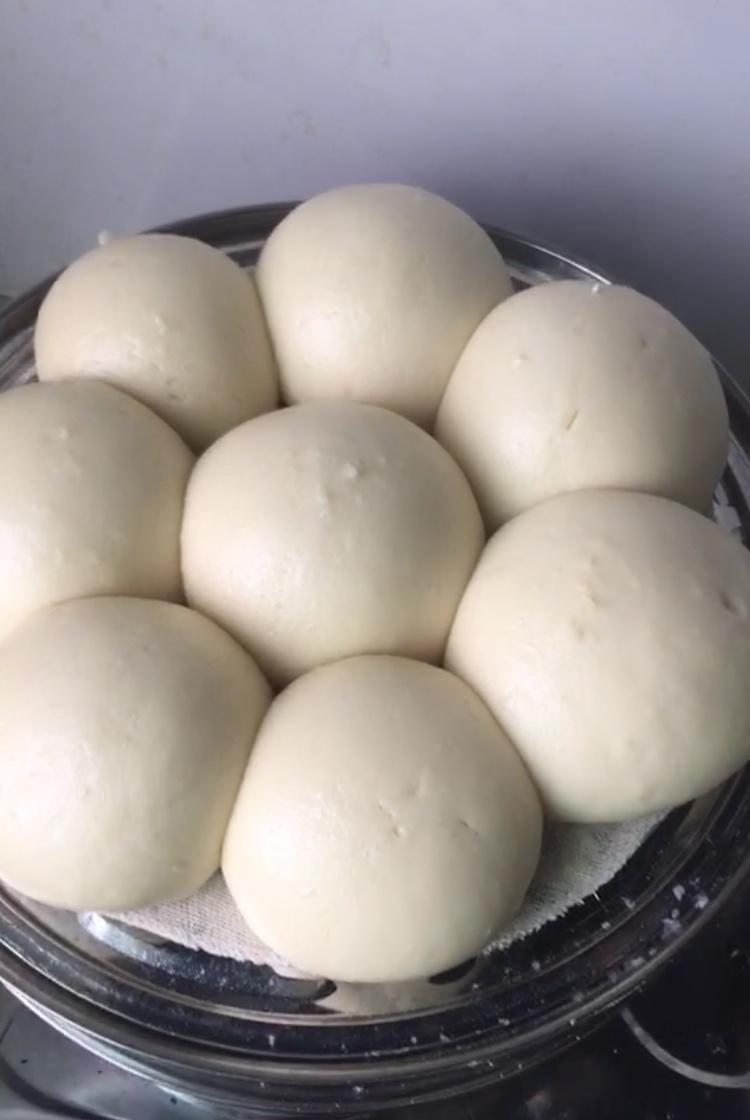 紫宣儿做的纯手工奶香馒头【无泡打粉,无添加】