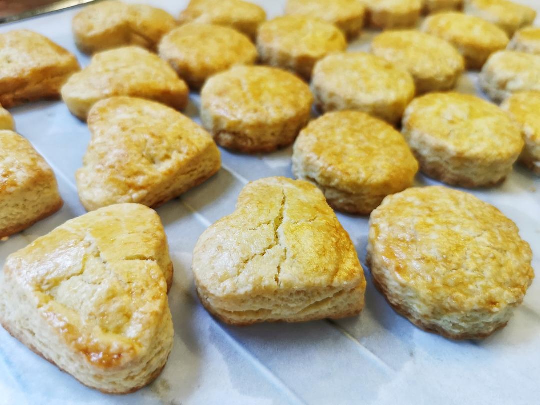 完美裂纹～百分百成功的超好吃奶香司康（禁止搬运）