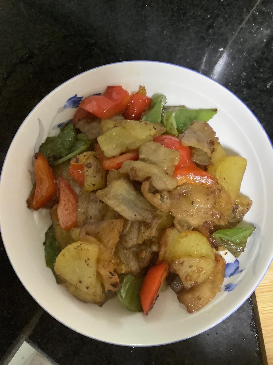 五花肉干煎土豆