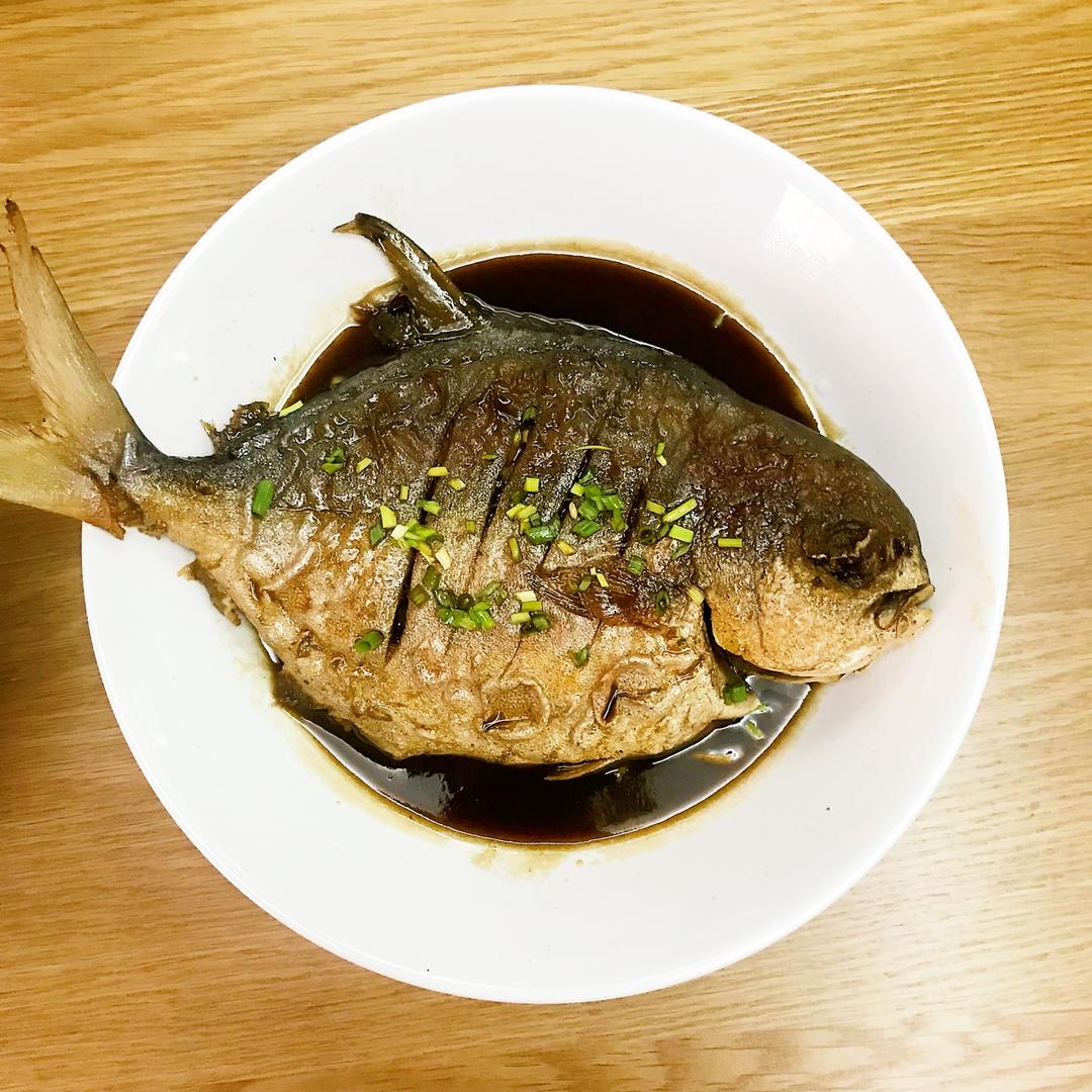 dyfyw做的糖醋金鲳鱼