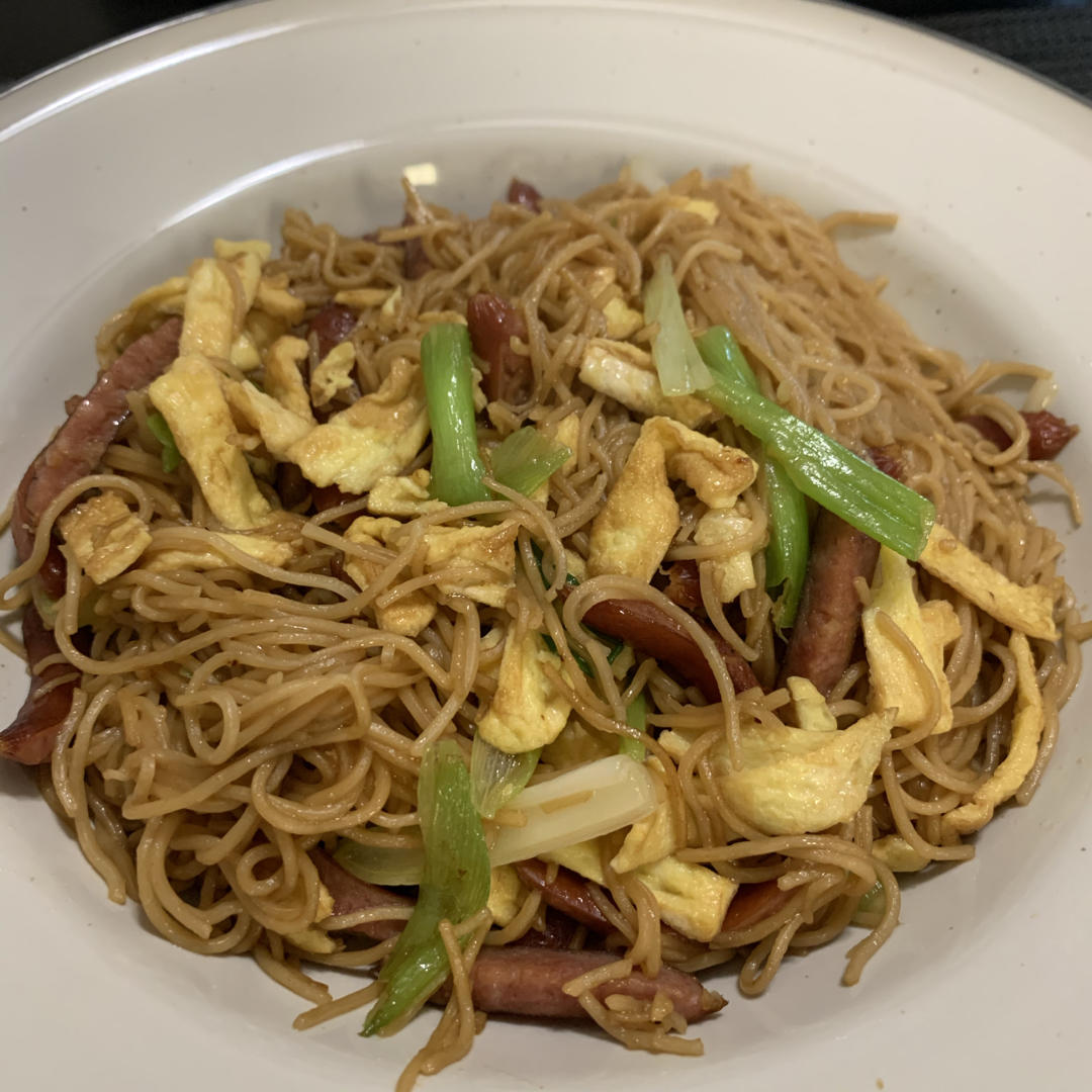 三丝炒面：炒面如何不粘锅