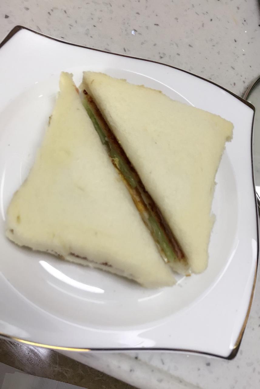 火腿芝士蛋三文治
