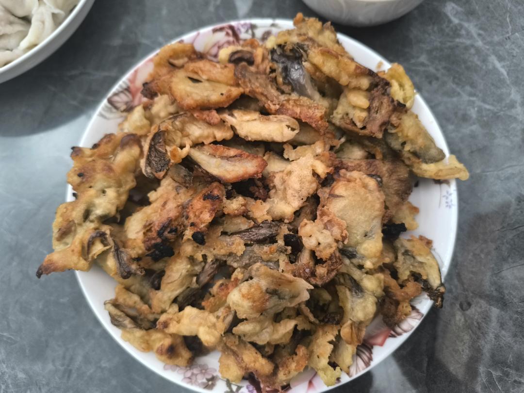干炸蘑菇的做法，大人小孩都喜欢