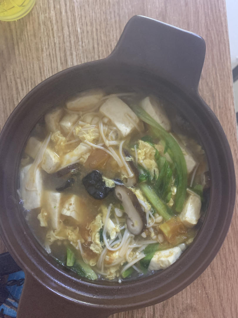 巨开胃番茄酸辣汤