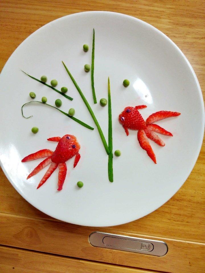 小小室做的早餐拼盘～草莓篇