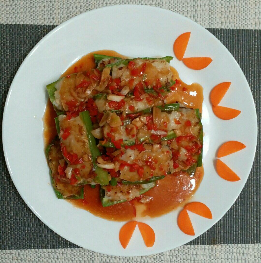鲮鱼肉酿青椒