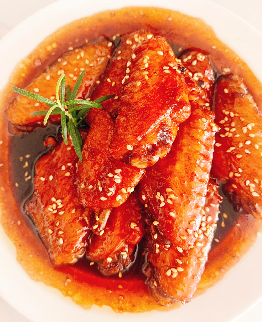 厨师长教你：“可乐鸡翅”的家常做法，味道鲜嫩可口，先收藏起来