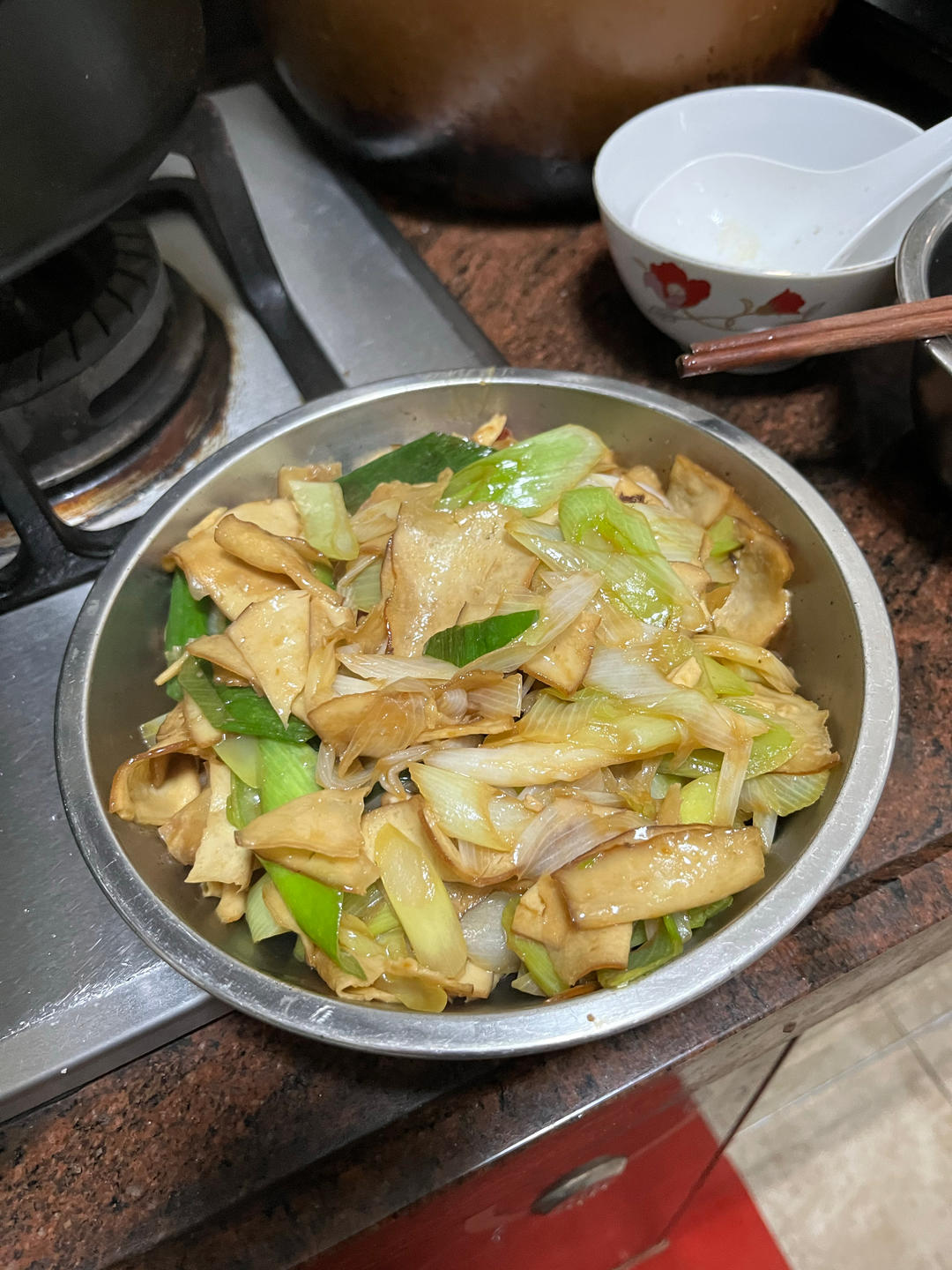 大葱炒腊肉（葱爆腊肉）