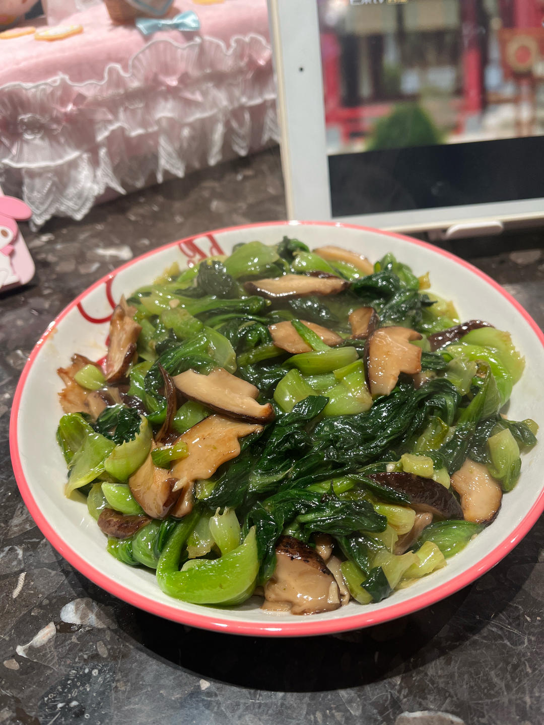 上海青炒香菇